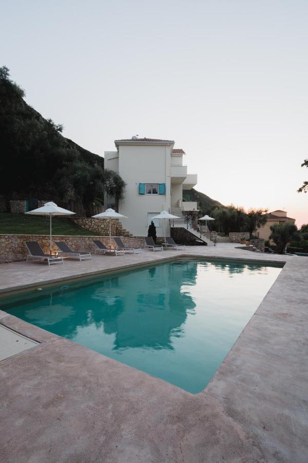 Locanda Villas Frinion Exterior photo